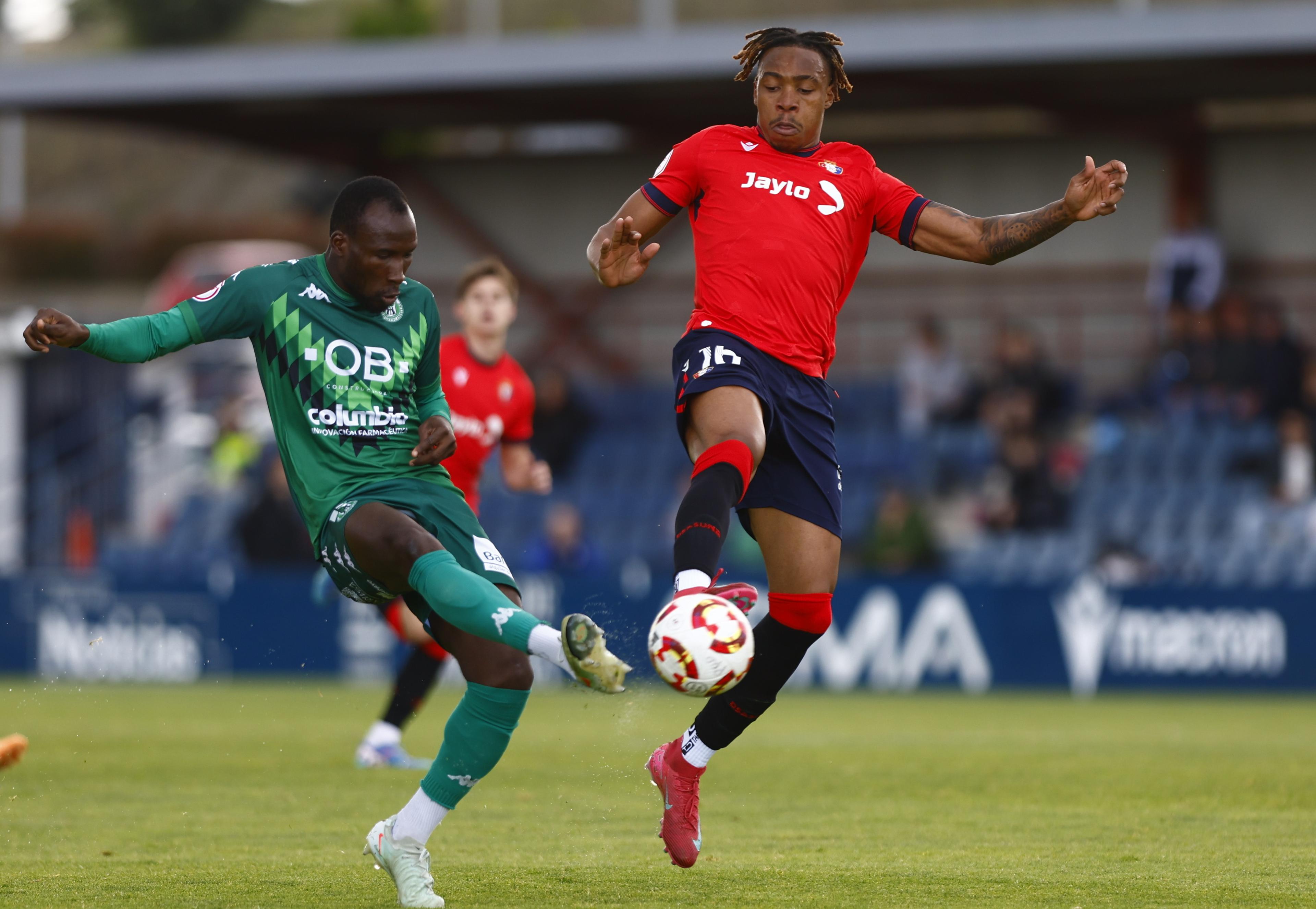 Osasuna Promesas consigue una importante victoria ante el Arenteiro (3-0)
