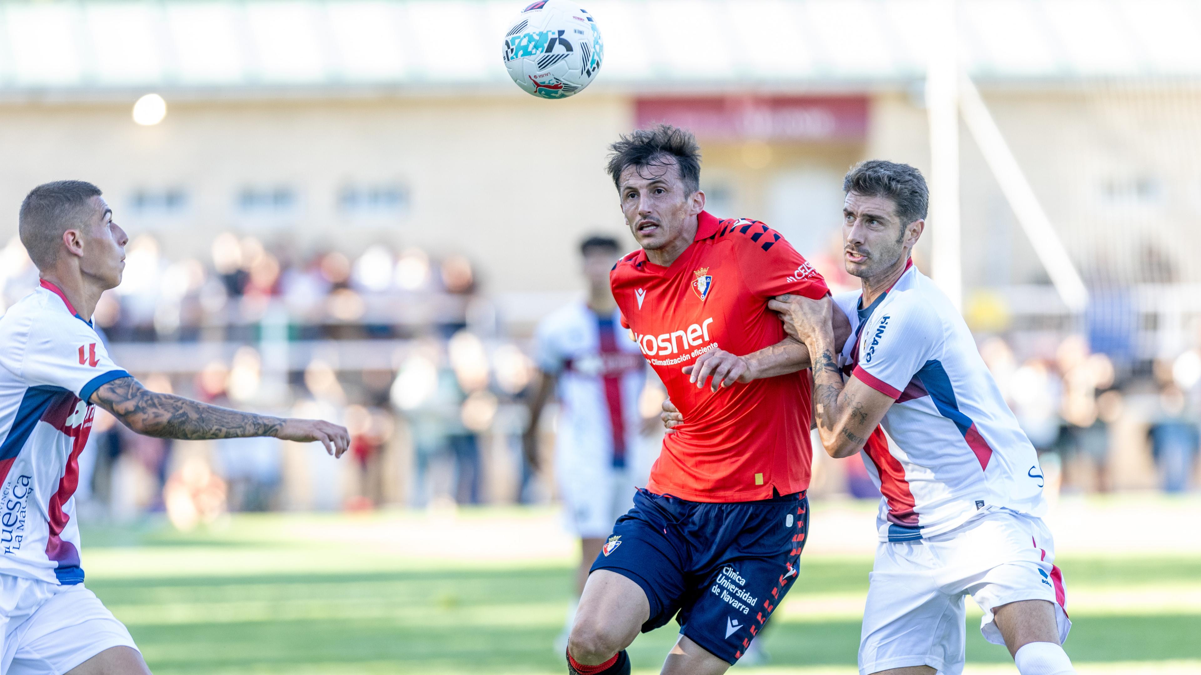 Osasuna cae ante el Huesca en su segundo amistoso de pretemporada (0-2)