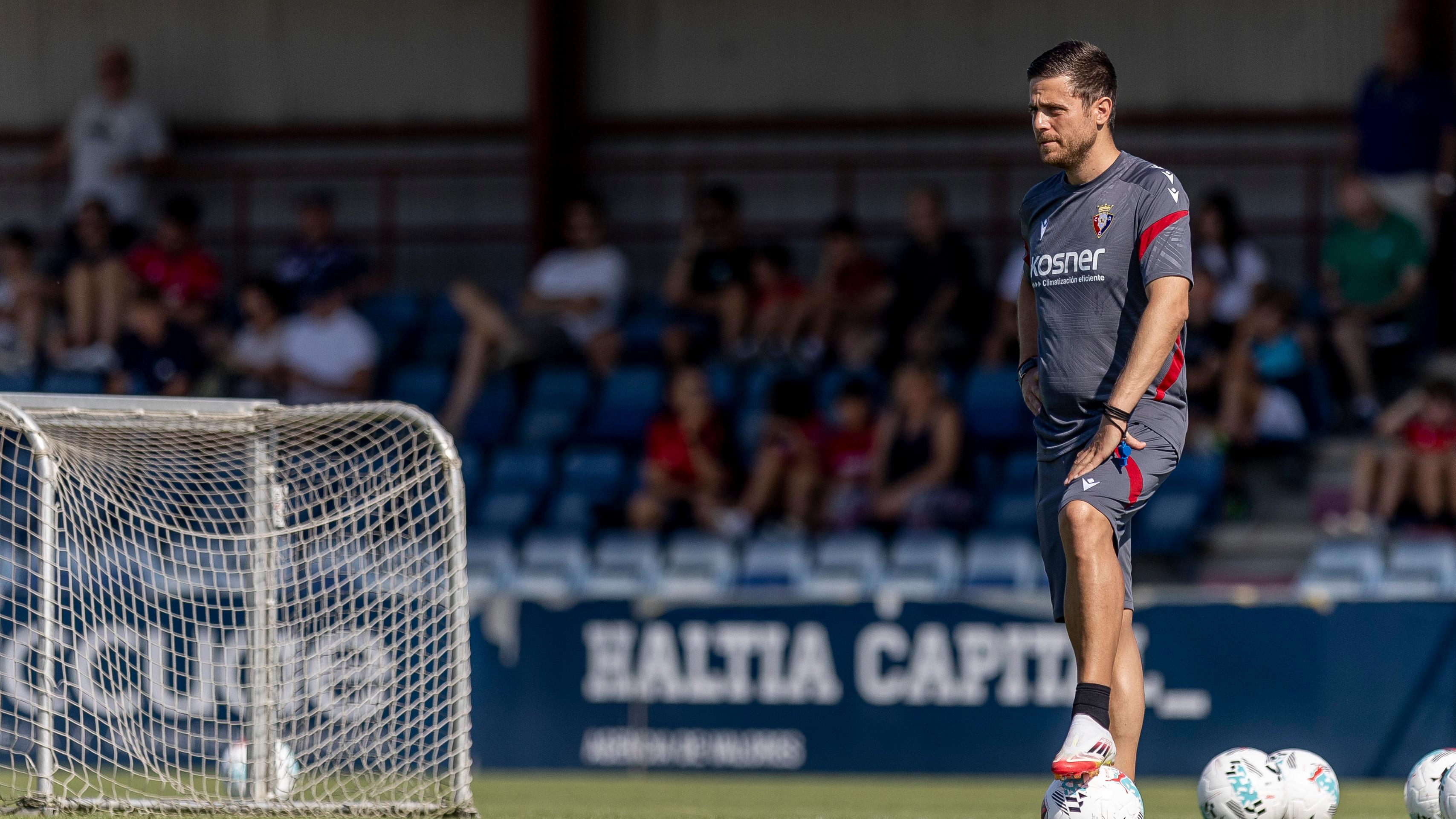 Osasuna cita a 24 jugadores para el primer amistoso de la pretemporada