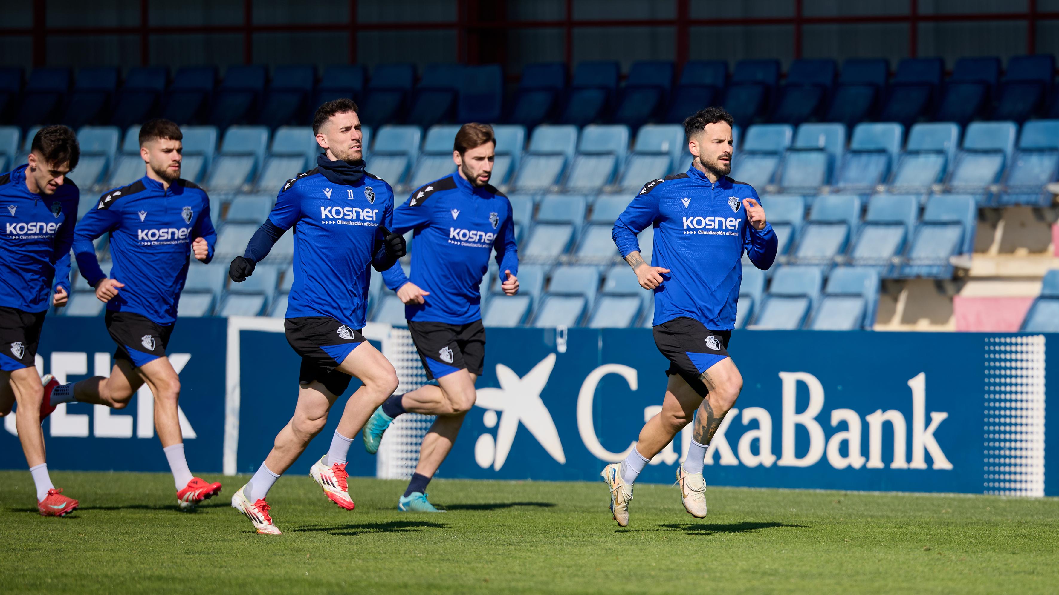 Osasuna se ejercita en Tajonar
