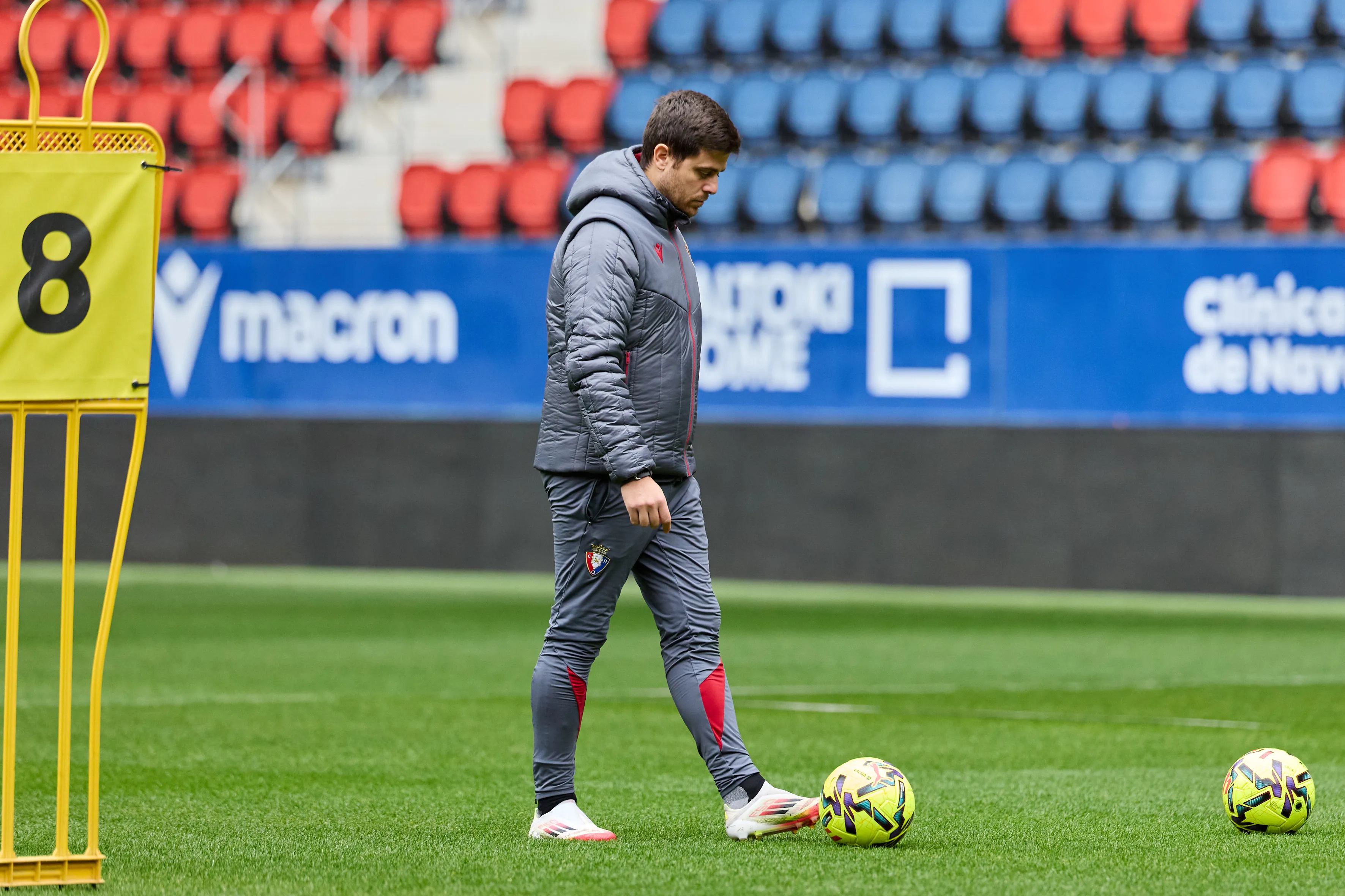 Osasuna cita a 21 futbolistas para recibir al Real Oviedo en El Sadar ...