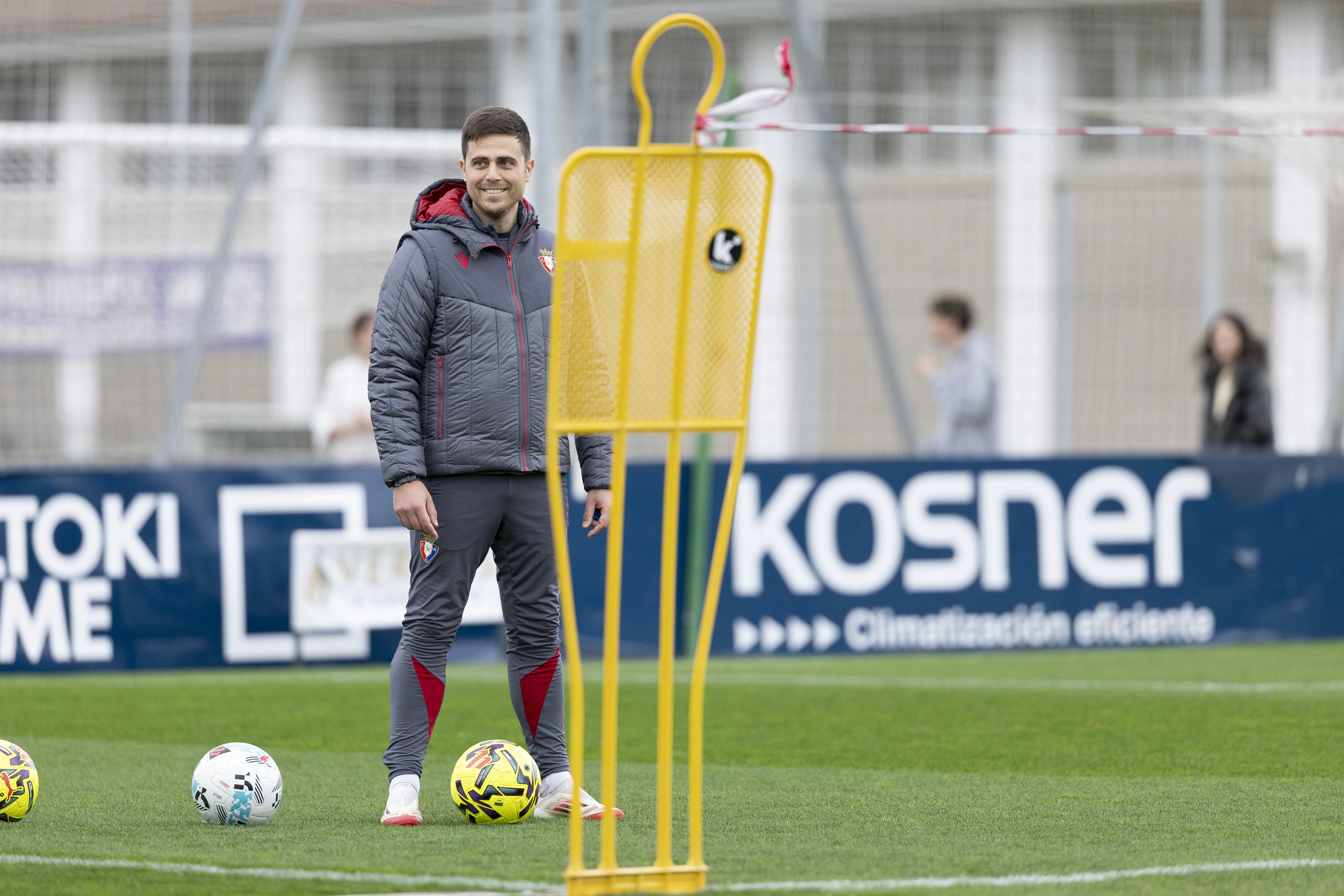 Osasuna cita a 21 futbolistas para visitar al Elche - Osasuna