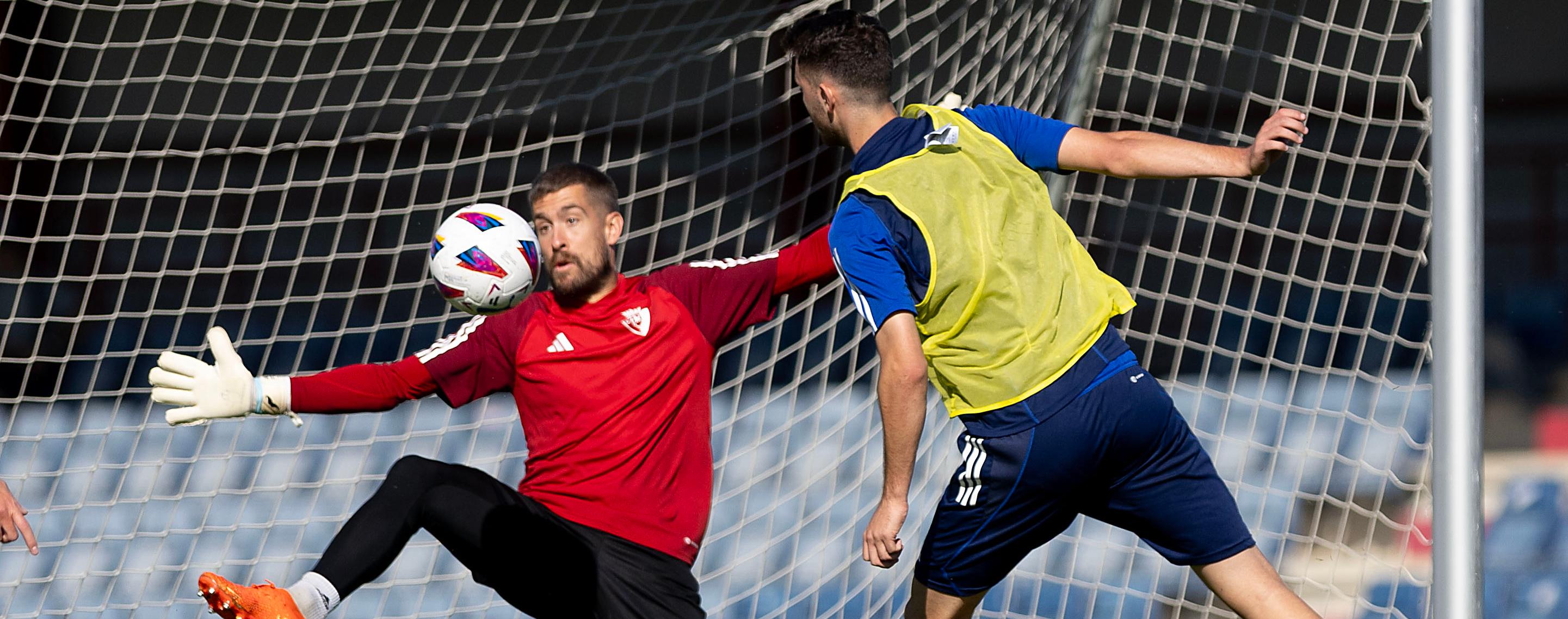 Osasuna se ejercita con la vista puesta en el Atlético de Madrid